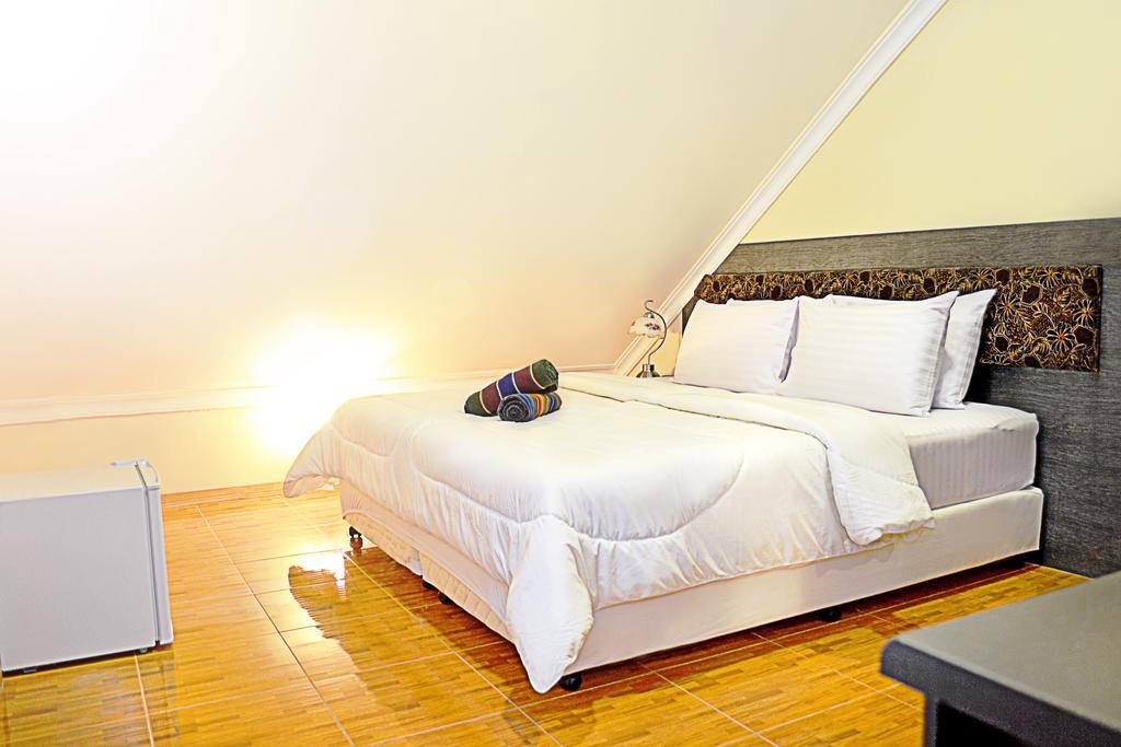 Lily Rest Maldives Hotell Maafushi Rum bild