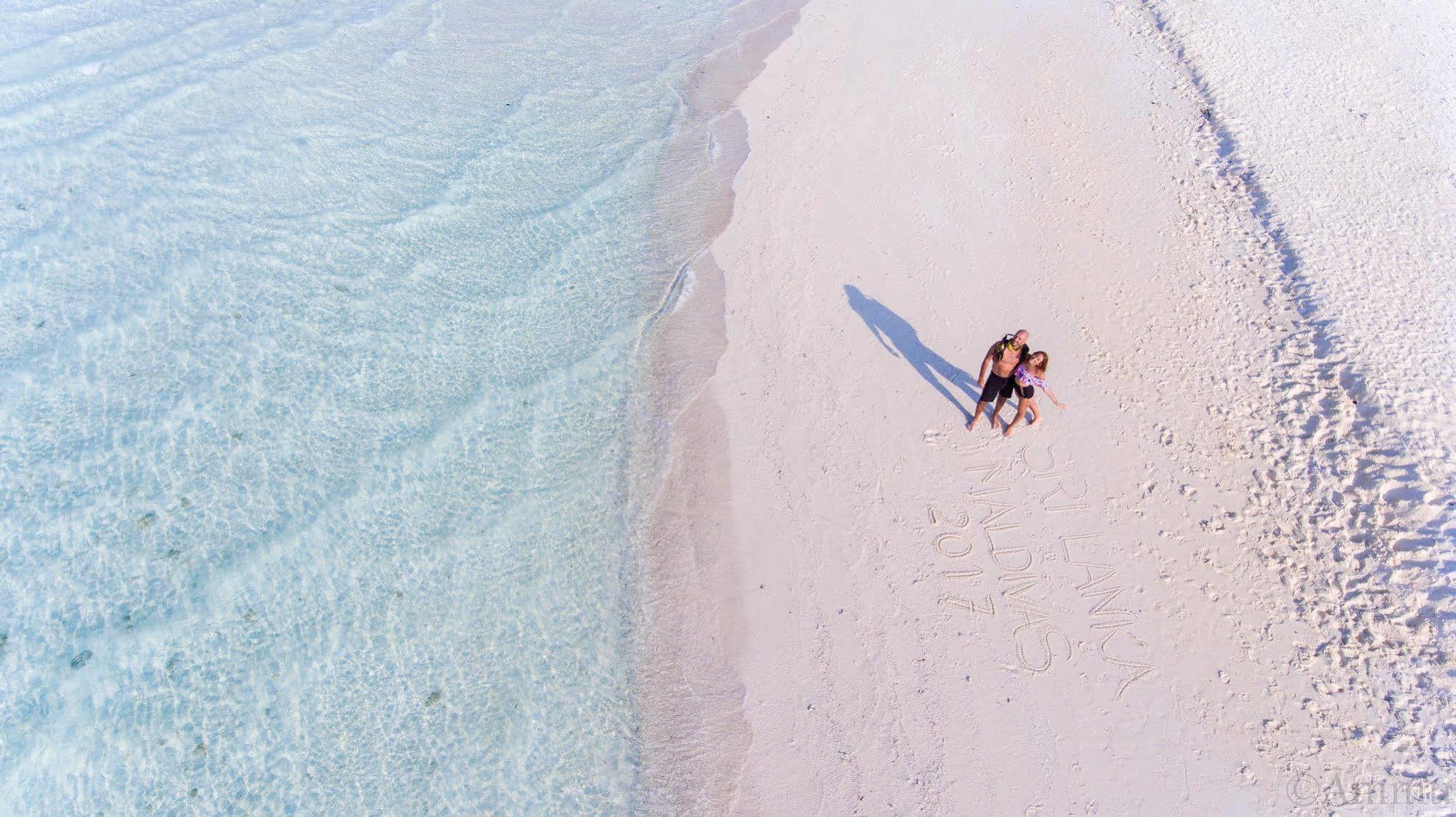 Lily Rest Maldives Hotell Maafushi Exteriör bild