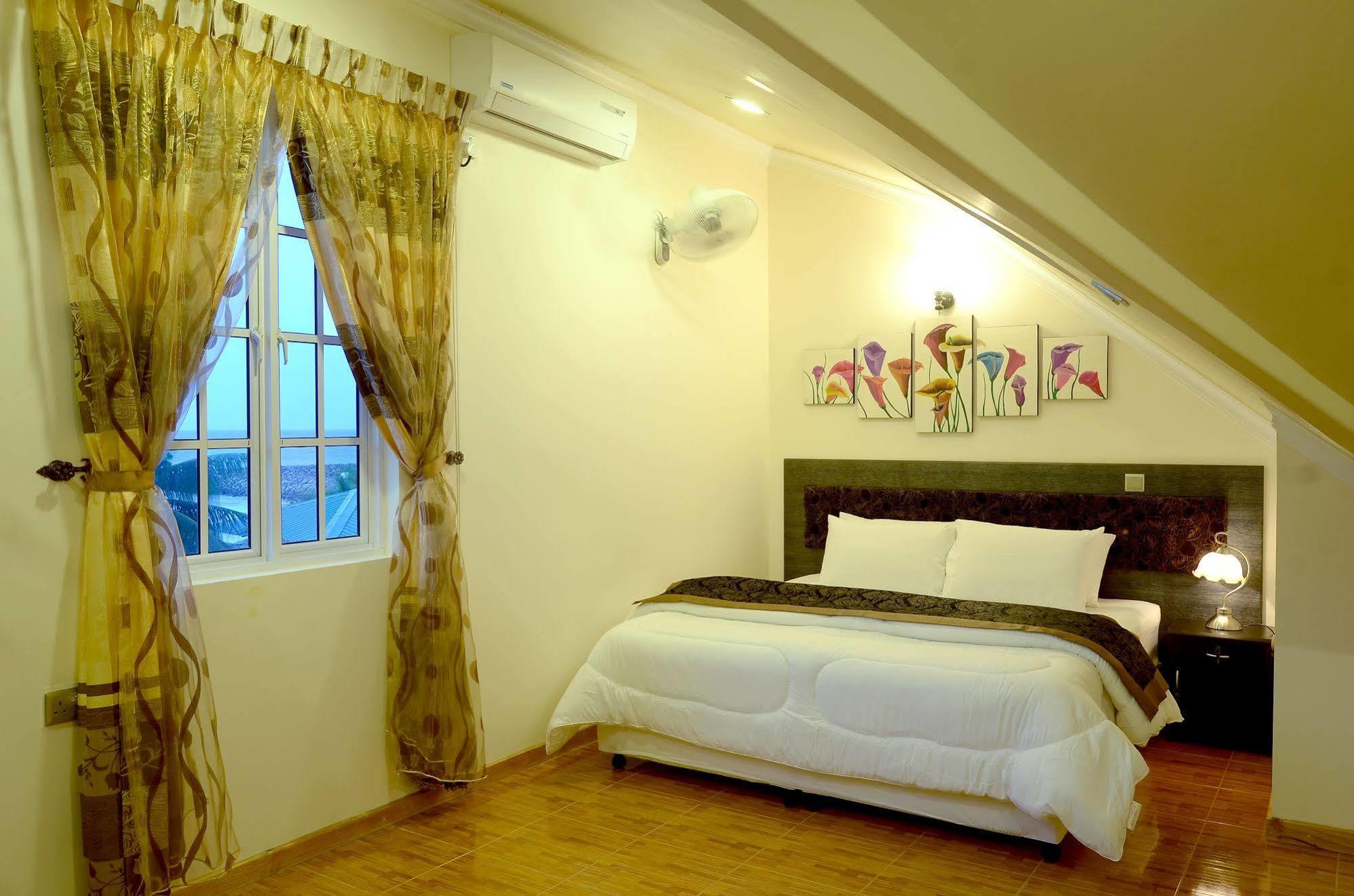 Lily Rest Maldives Hotell Maafushi Exteriör bild